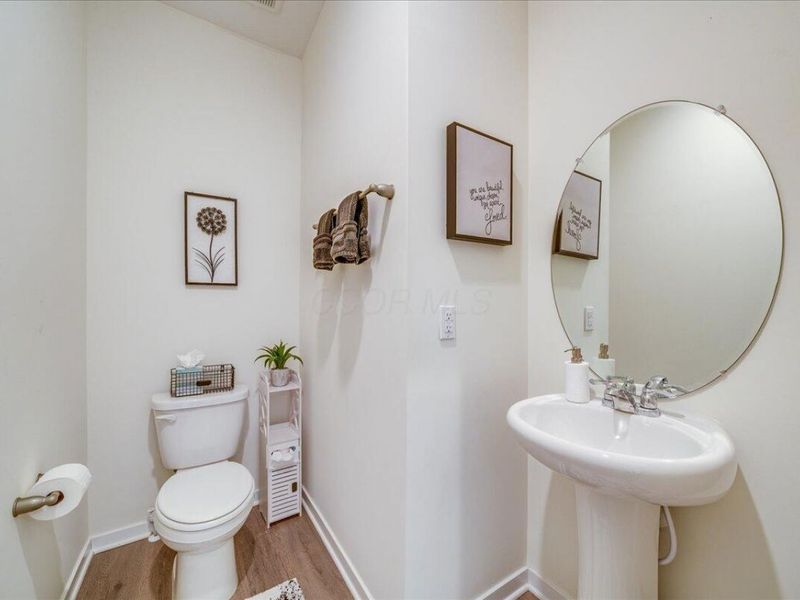 1518 Forbes Avenue, Columbus, OH 43228 Photo 9