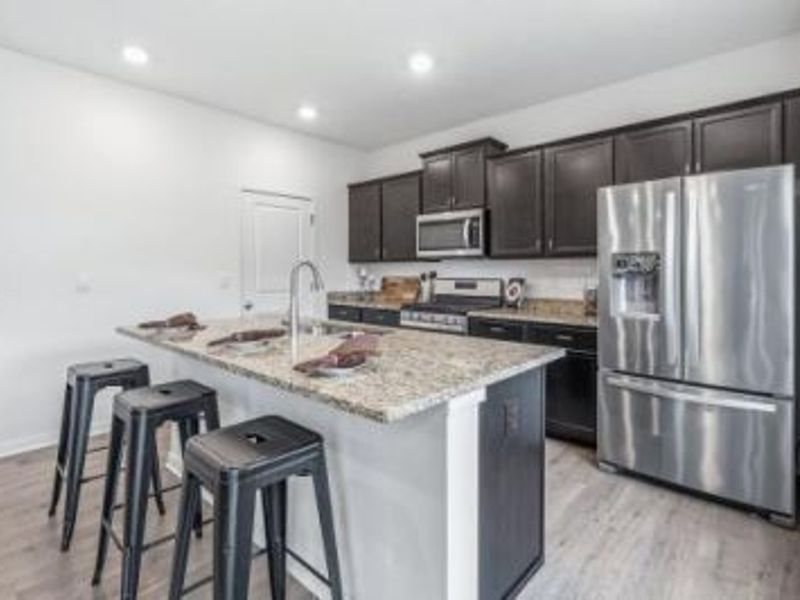 1518 Forbes Avenue, Columbus, OH 43228 Photo 9