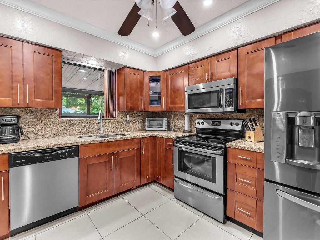 6631 SW 24th Street, Miramar, FL 33023 Photo