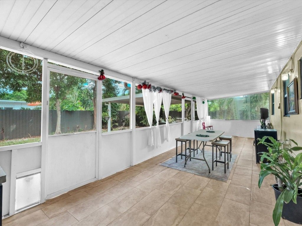 6631 SW 24th Street, Miramar, FL 33023 Photo