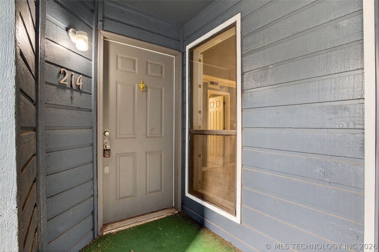 6737 S Peoria Avenue, Unit C214, Tulsa, OK 74136 Main Photo