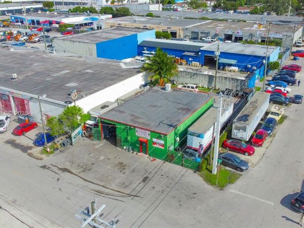 5201 NW 36th Ave, Miami, FL 33142