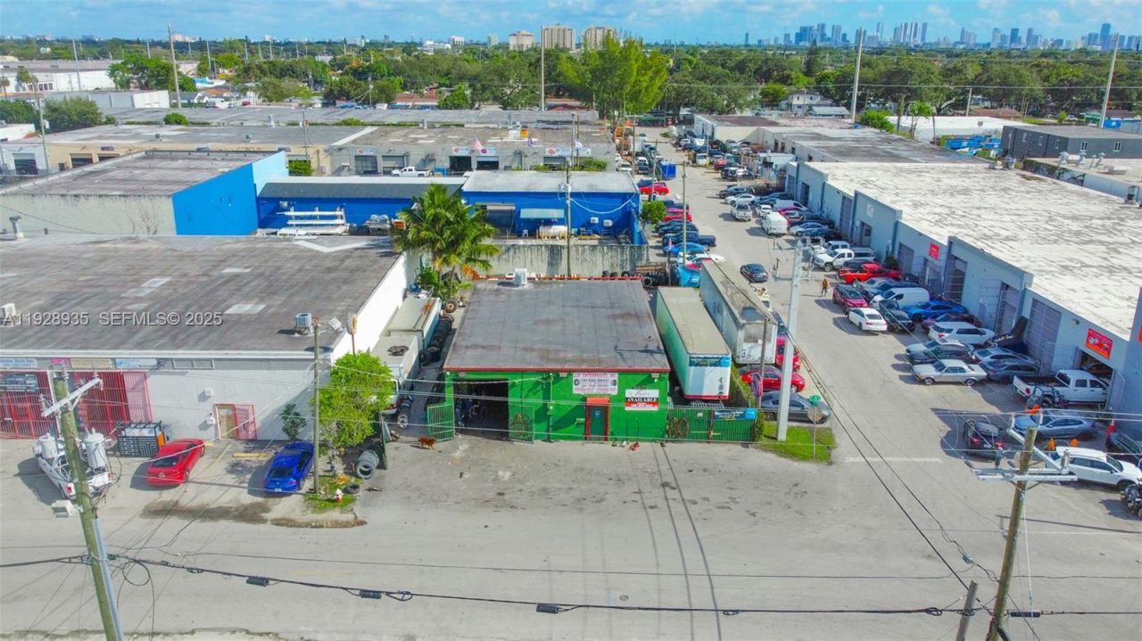 5201 NW 36th Ave, Miami, FL 33142 Photo