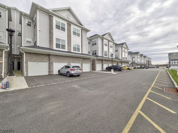 63 Veterans Way, Morris Plains, NJ 07950