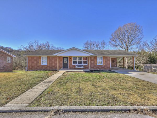 147 Hillview Hts, Dowelltown, TN 37059