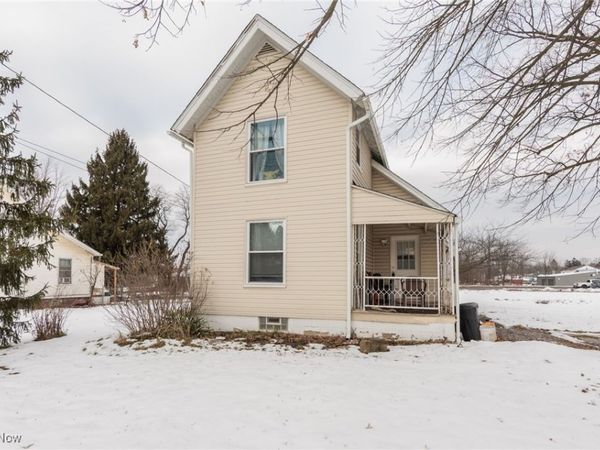 21082 Westwood Drive, Strongsville, OH 44149