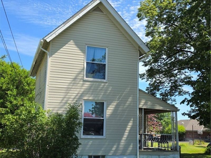 21082 Westwood Drive, Strongsville, OH 44149 Photo 2