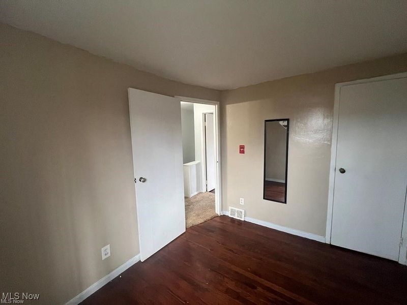 421 Kenwood Drive, Unit G, Euclid, OH 44123 Photo 10