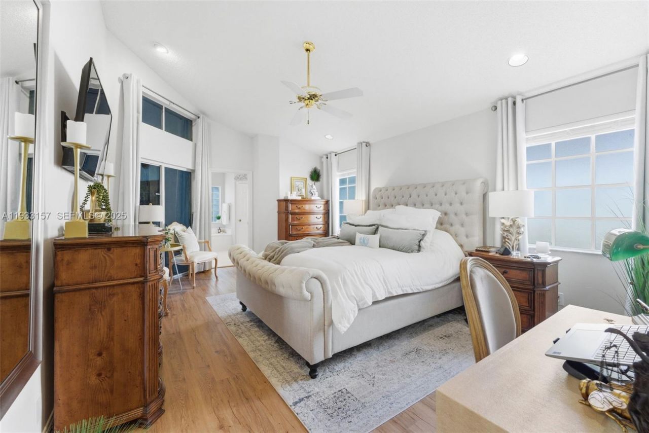 2019 Cove Ln, Weston, FL 33326 Photo