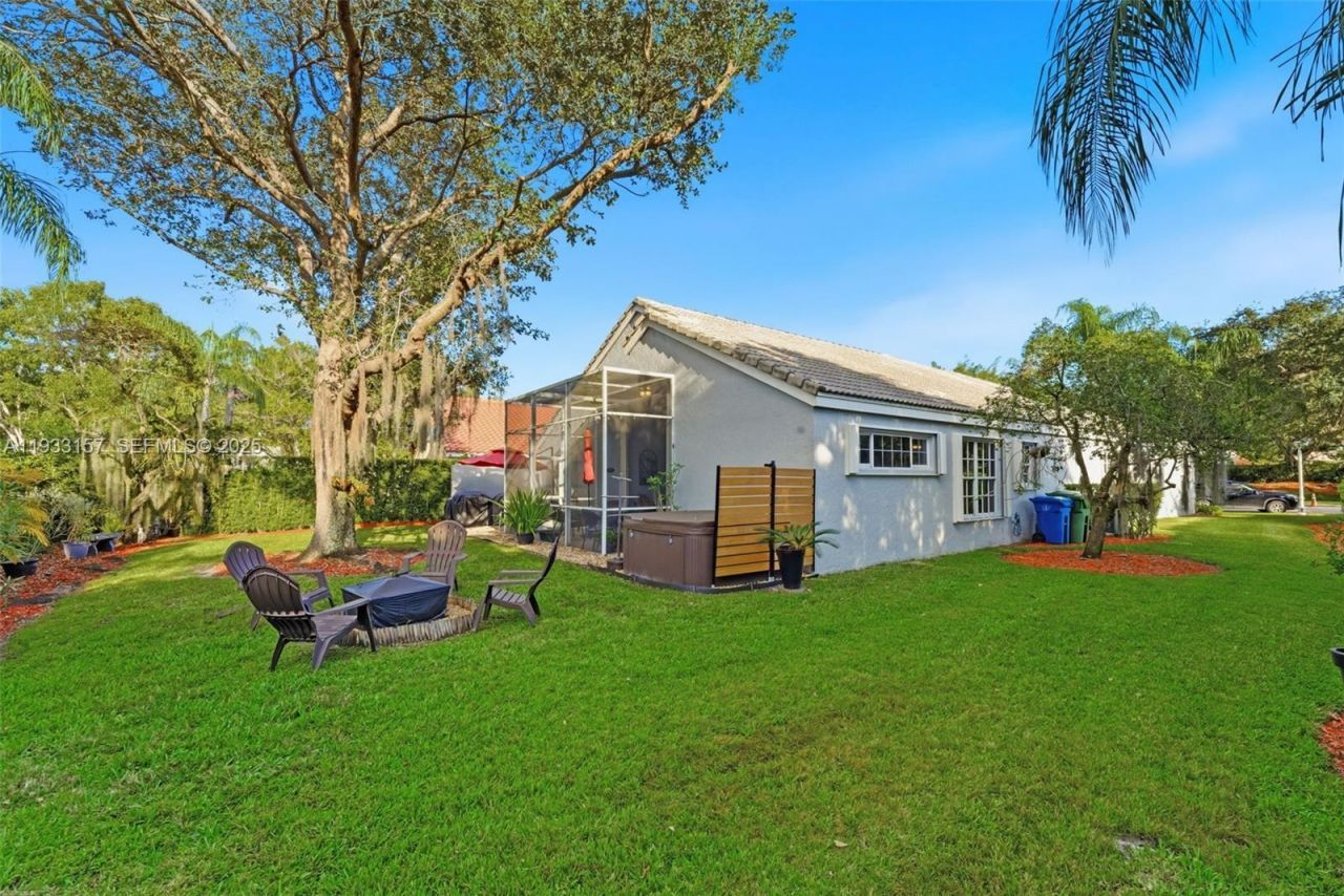 2019 Cove Ln, Weston, FL 33326 Photo