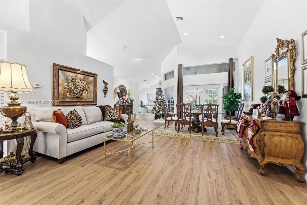 2019 Cove Ln, Weston, FL 33326 Photo