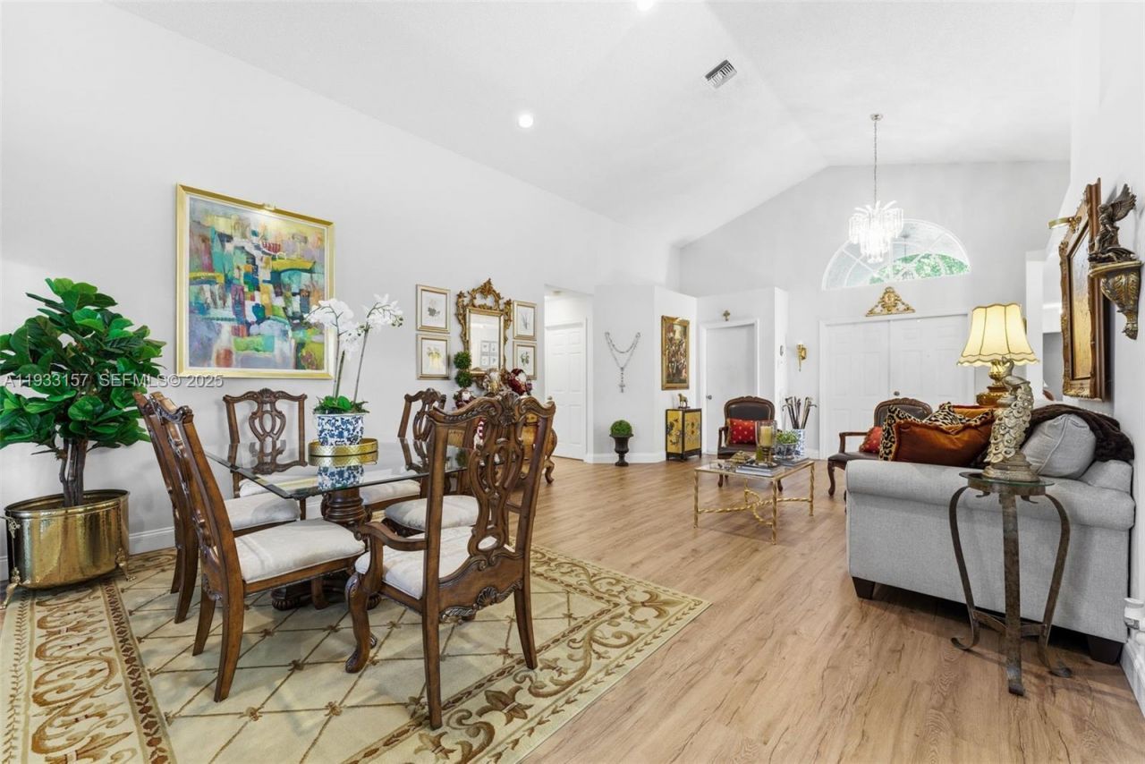 2019 Cove Ln, Weston, FL 33326 Photo