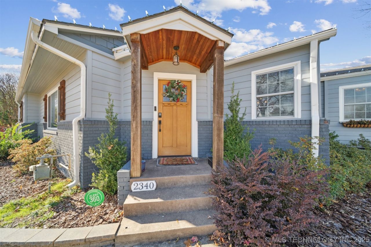 2340 S College Avenue S, Tulsa, OK 74114 Main Photo