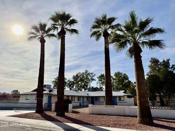 3232 N 66TH Street, Scottsdale, AZ 85251