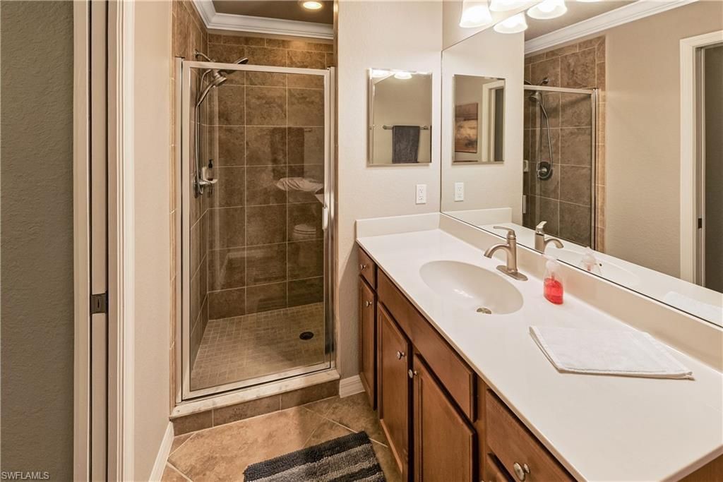 9727 Acqua Ct, Unit 423, Naples, FL 34113 Photo