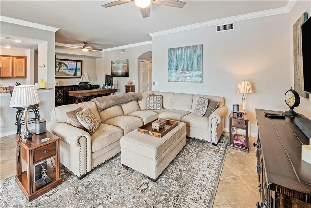 9727 Acqua Ct, Unit 423, Naples, FL 34113 Photo