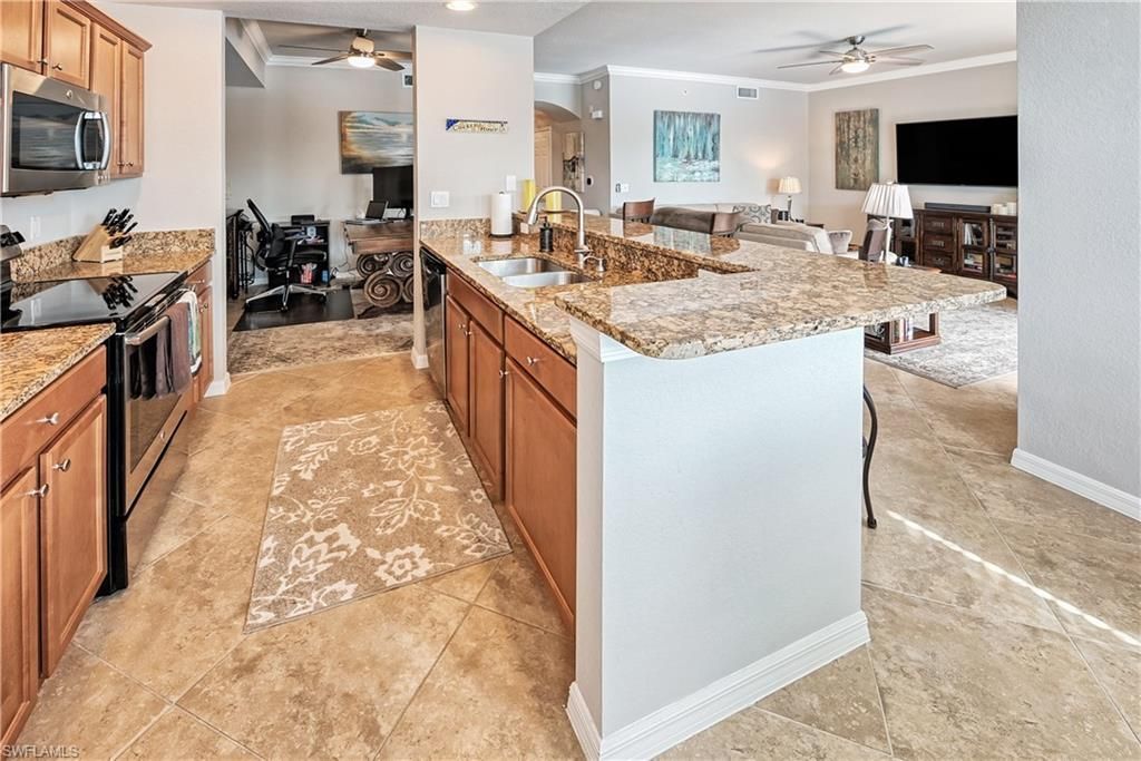 9727 Acqua Ct, Unit 423, Naples, FL 34113 Photo