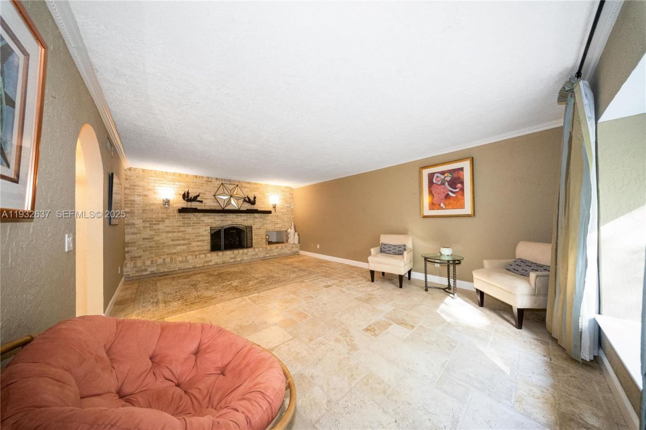 10900 SW 90th Ave, Miami, FL 33176 Photo