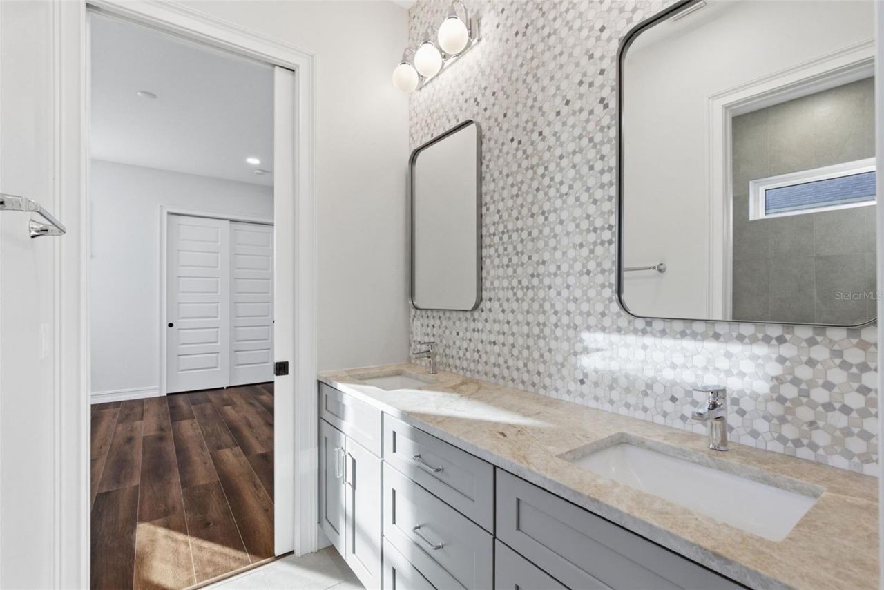 3829 71st Street N, Saint Petersburg, FL 33709 Photo