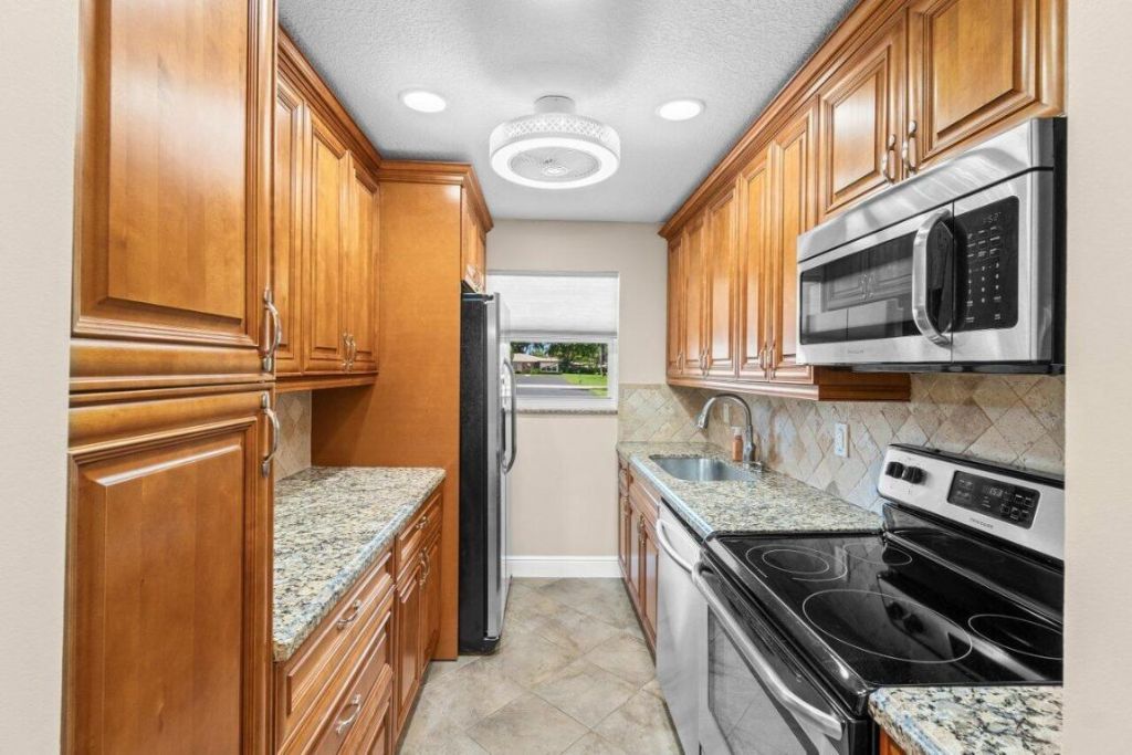 1012 Circle Terrace E, Unit A, Delray Beach, FL 33445 Photo