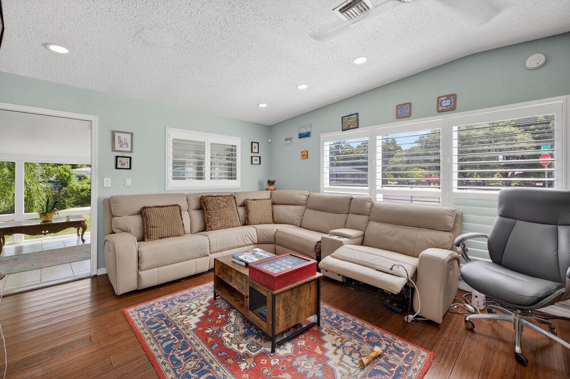 300 SW 25th Avenue, Fort Lauderdale, FL 33312 Photo