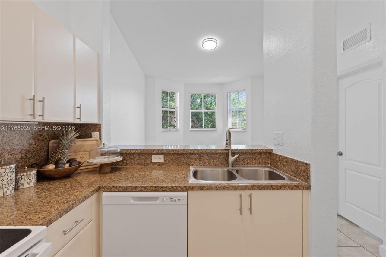 2731 SE 17th Ave, Unit 211, Homestead, FL 33035 Photo