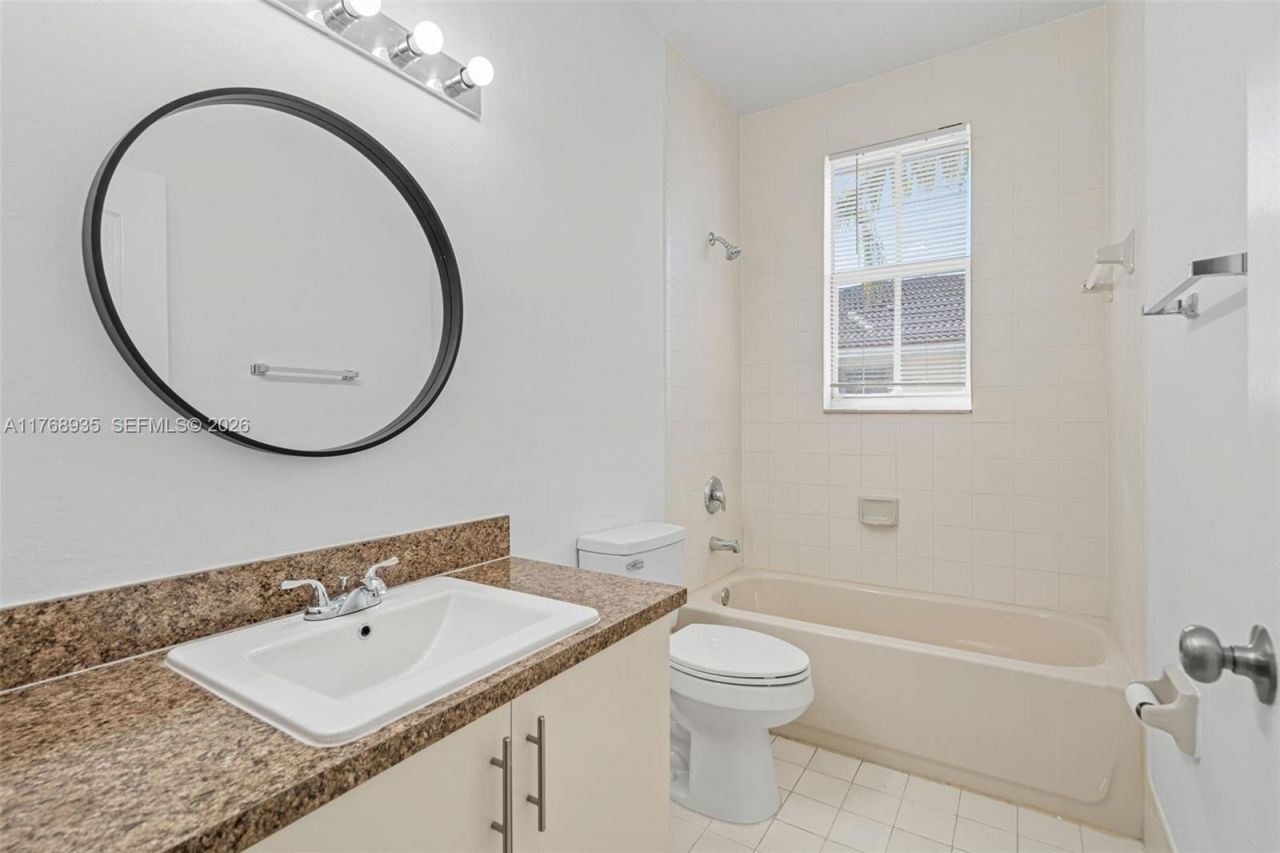 2731 SE 17th Ave, Unit 211, Homestead, FL 33035 Photo