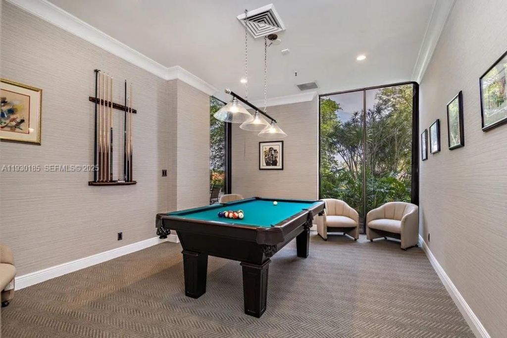 2450 Presidential Way, Unit PH7, West Palm Beach, FL 33401 Photo