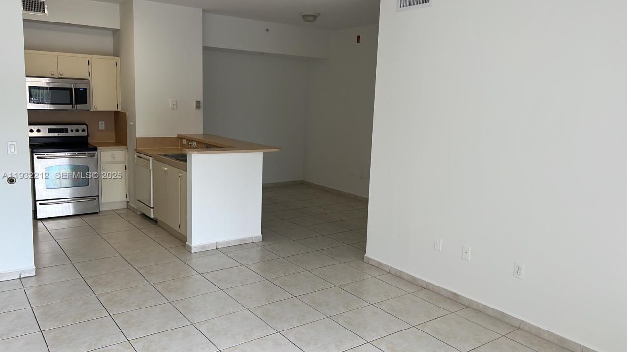 7240 NW 114th Ave, Unit 201, Doral, FL 33178 Photo