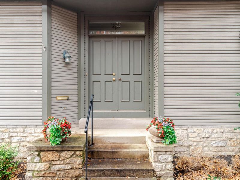 242 E Sycamore Street, Columbus, OH 43206 Photo 3