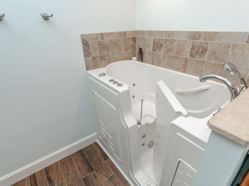 242 E Sycamore Street, Columbus, OH 43206 Photo 30