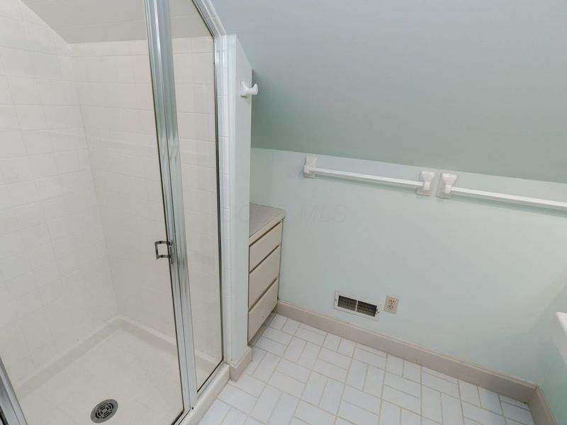 242 E Sycamore Street, Columbus, OH 43206 Photo 37