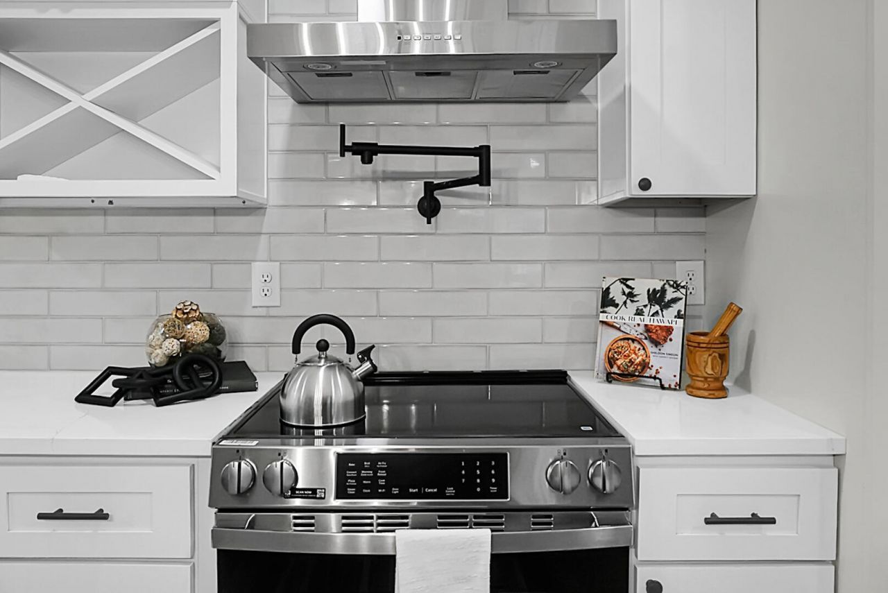 1820 Meadowlawn Drive Photo 11