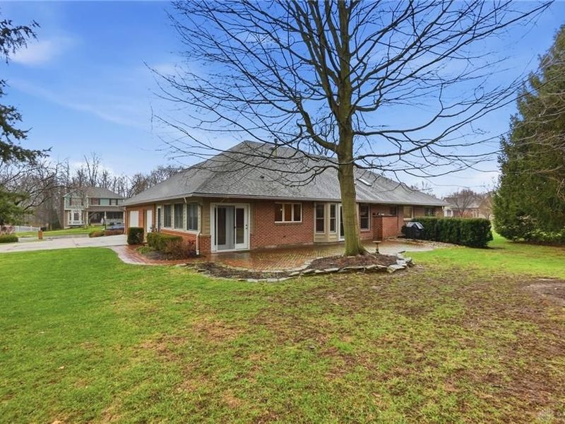 4254 Sarahs Way, Sugarcreek Township, OH 45440 Photo 36