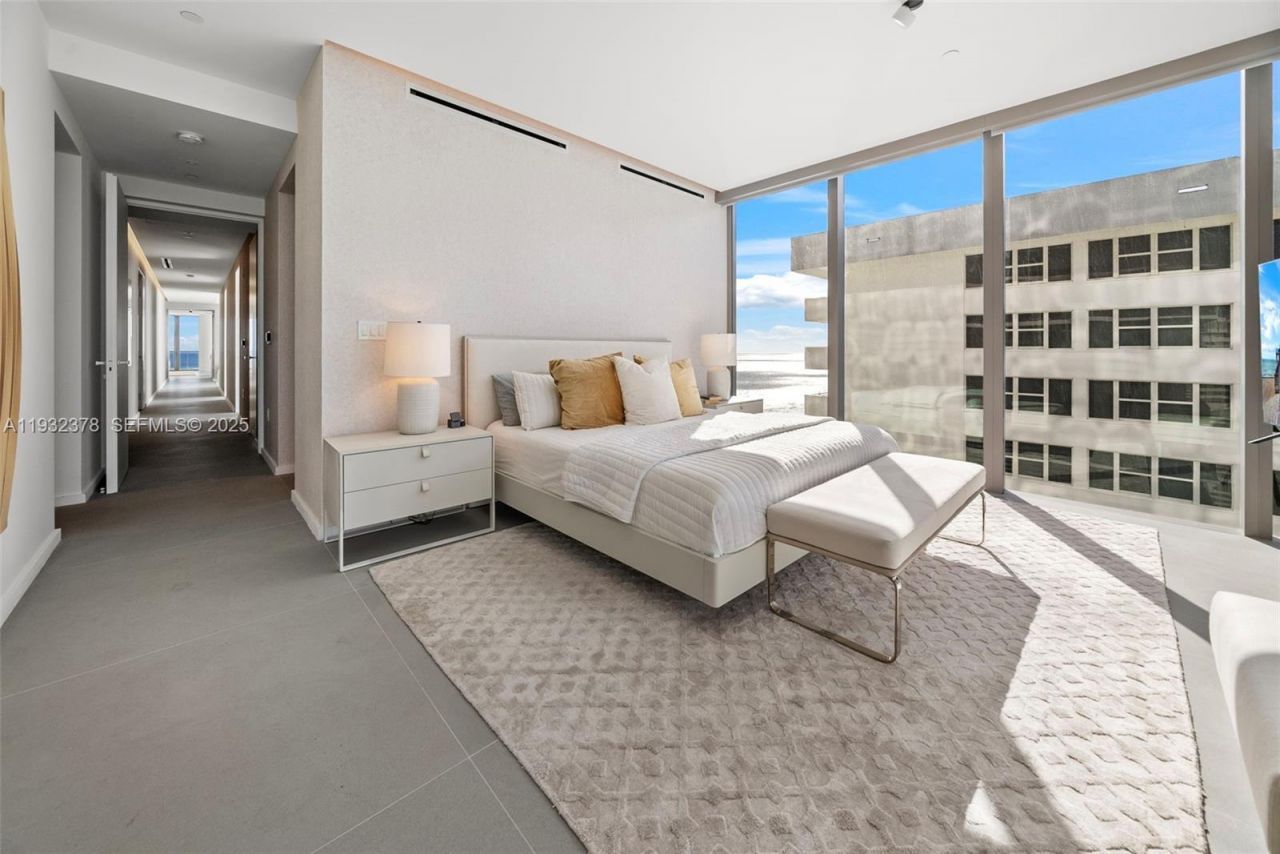 2000 S Ocean Dr , Unit 18B, Hallandale Beach, FL 33009 Photo