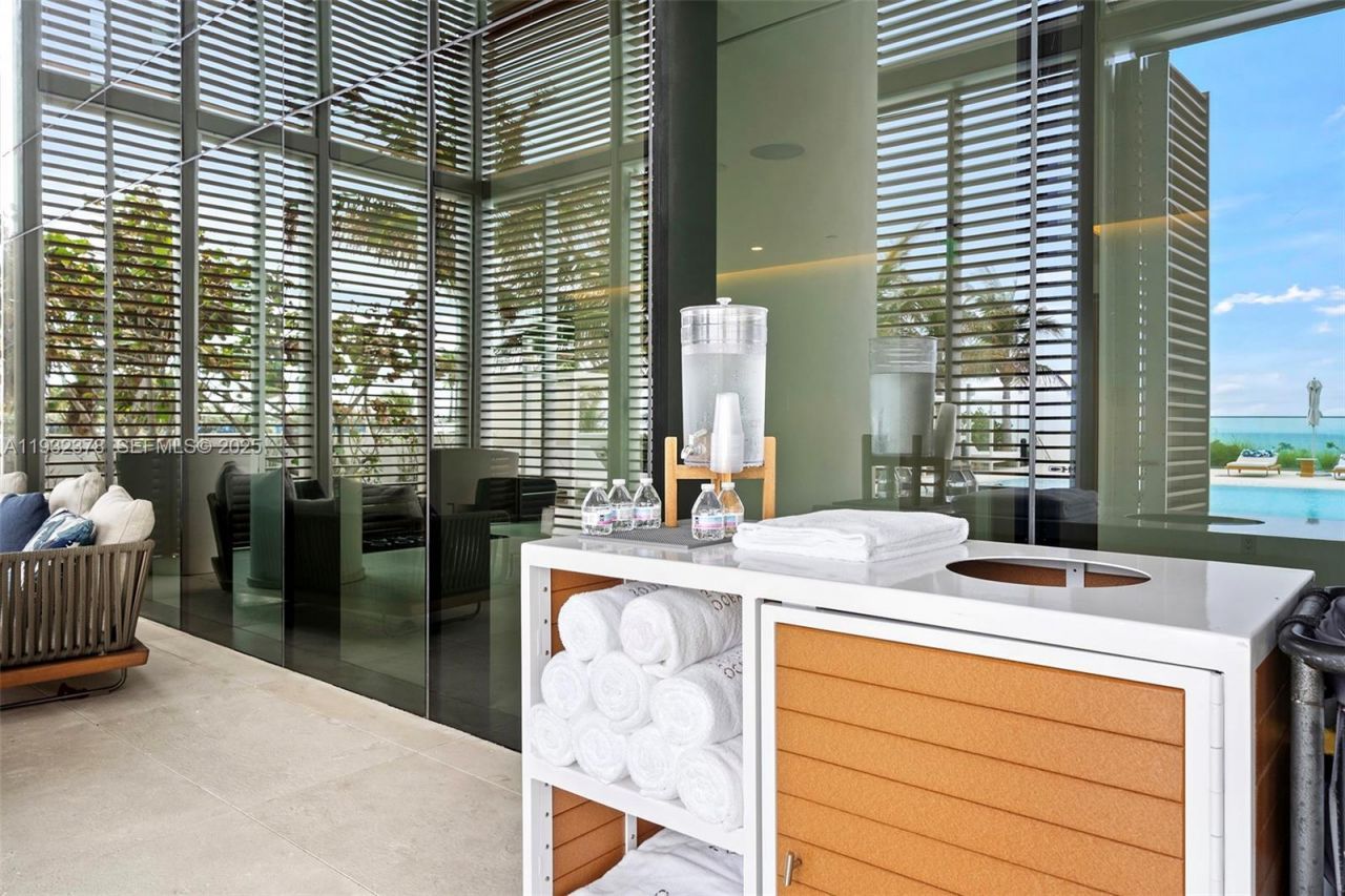 2000 S Ocean Dr , Unit 18B, Hallandale Beach, FL 33009 Photo