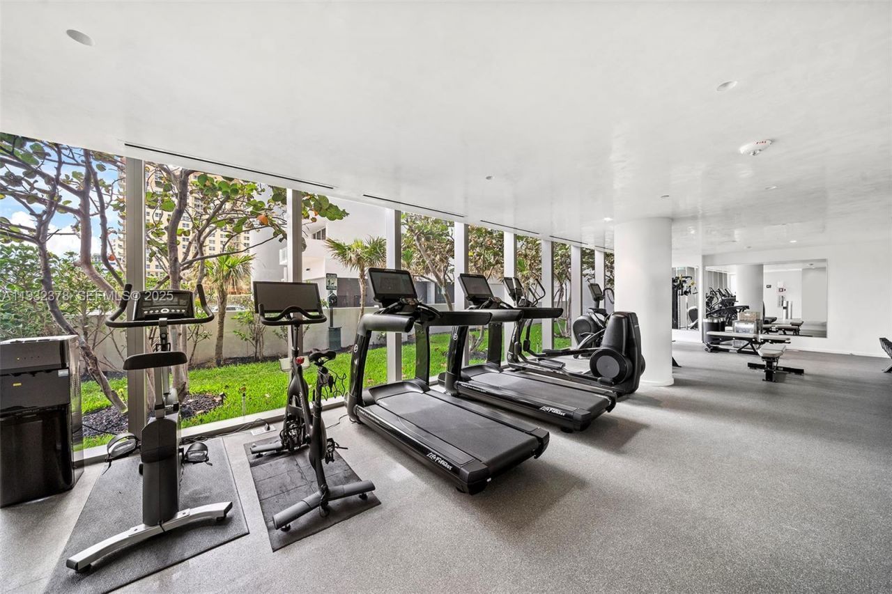 2000 S Ocean Dr , Unit 18B, Hallandale Beach, FL 33009 Photo