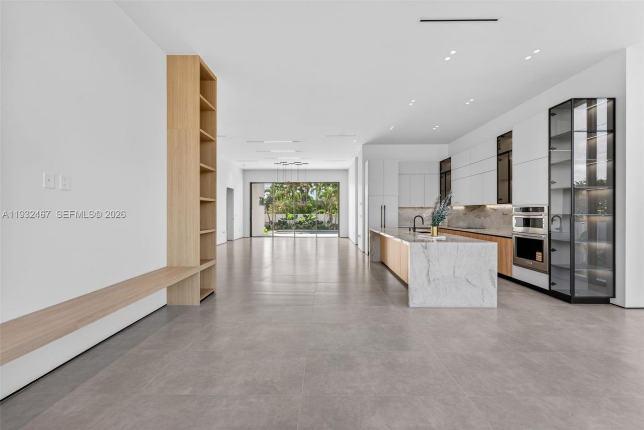 830 Oriole Ave, Miami Springs, FL 33166 Photo