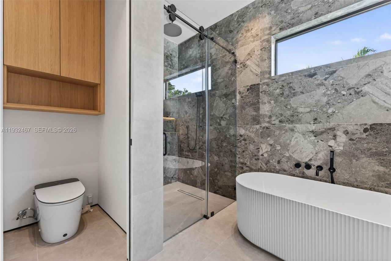 830 Oriole Ave, Miami Springs, FL 33166 Photo