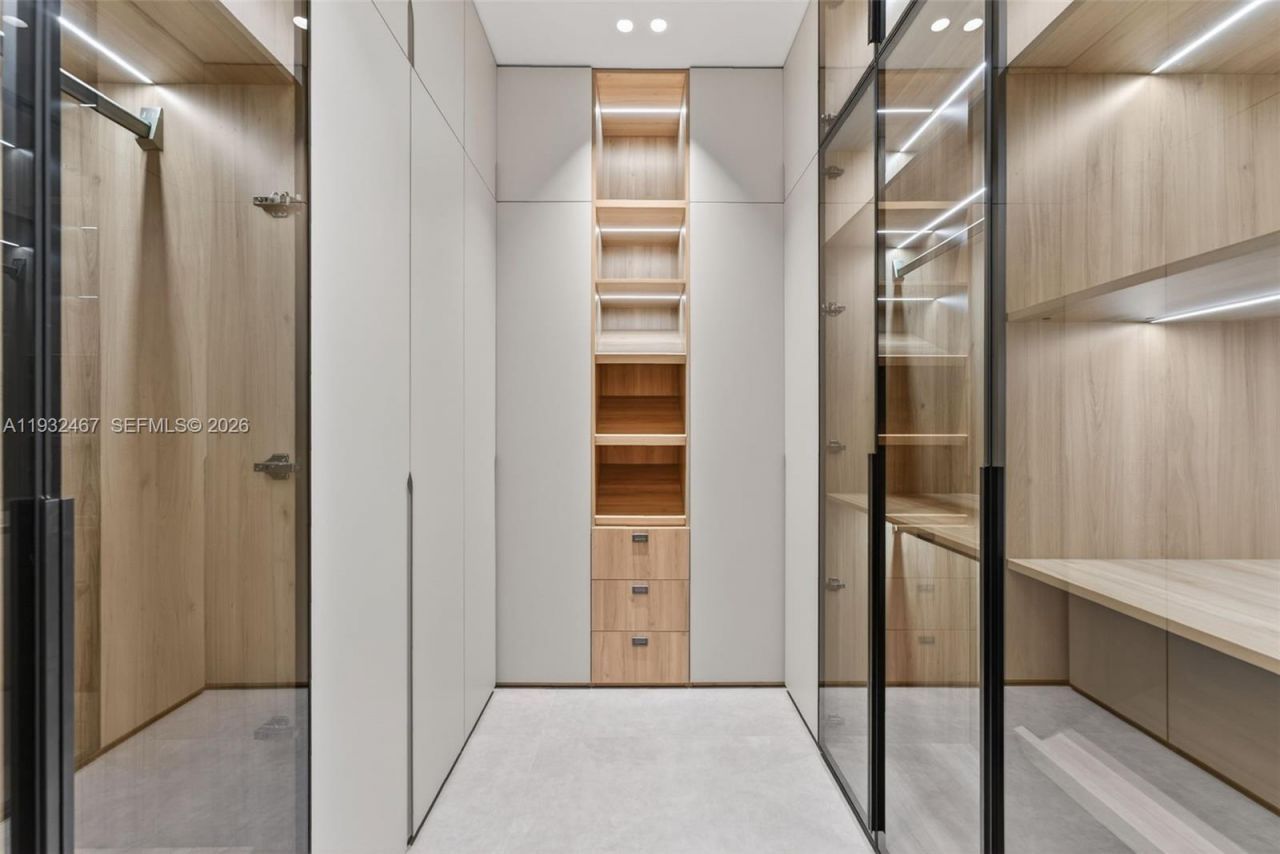 830 Oriole Ave, Miami Springs, FL 33166 Photo