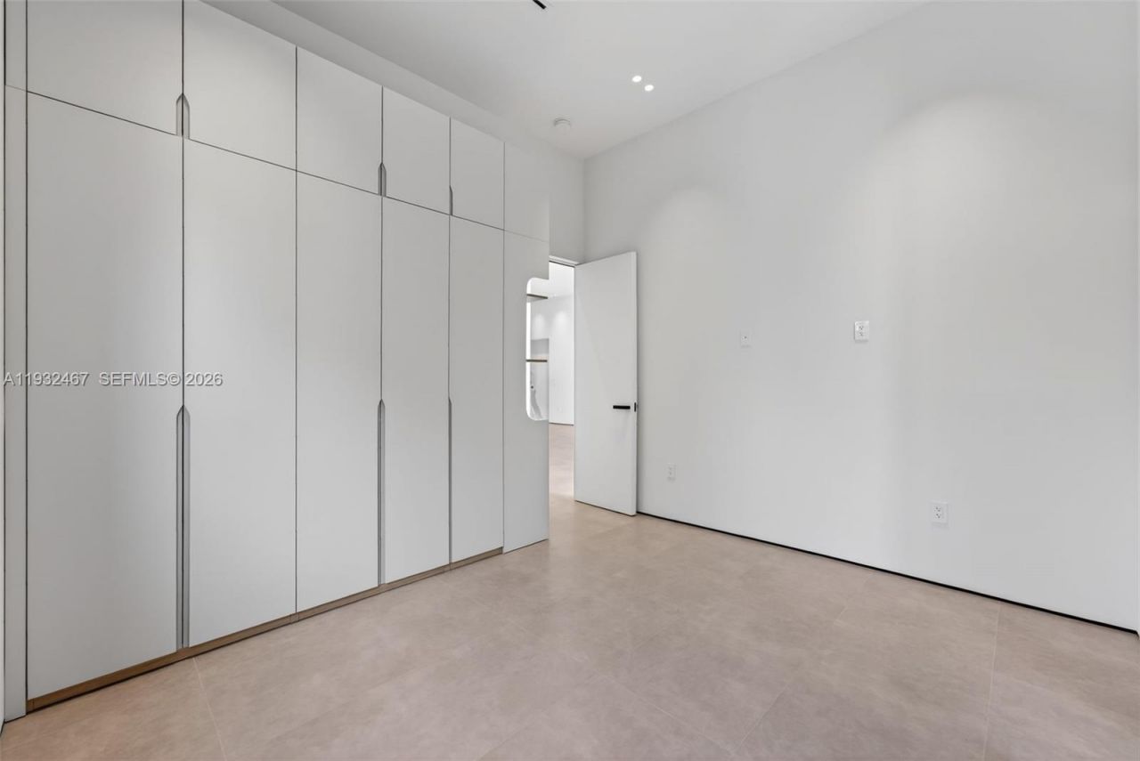 830 Oriole Ave, Miami Springs, FL 33166 Photo