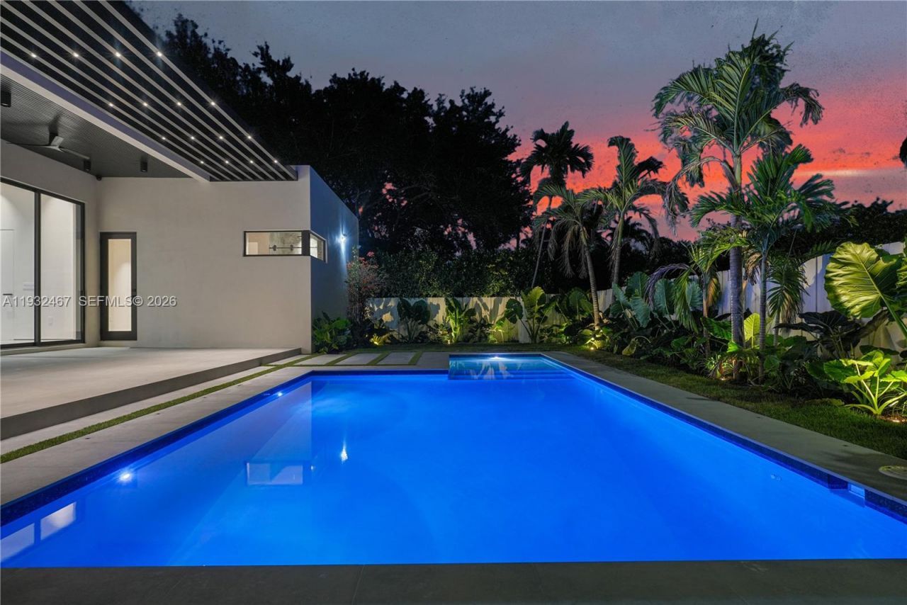 830 Oriole Ave, Miami Springs, FL 33166 Photo