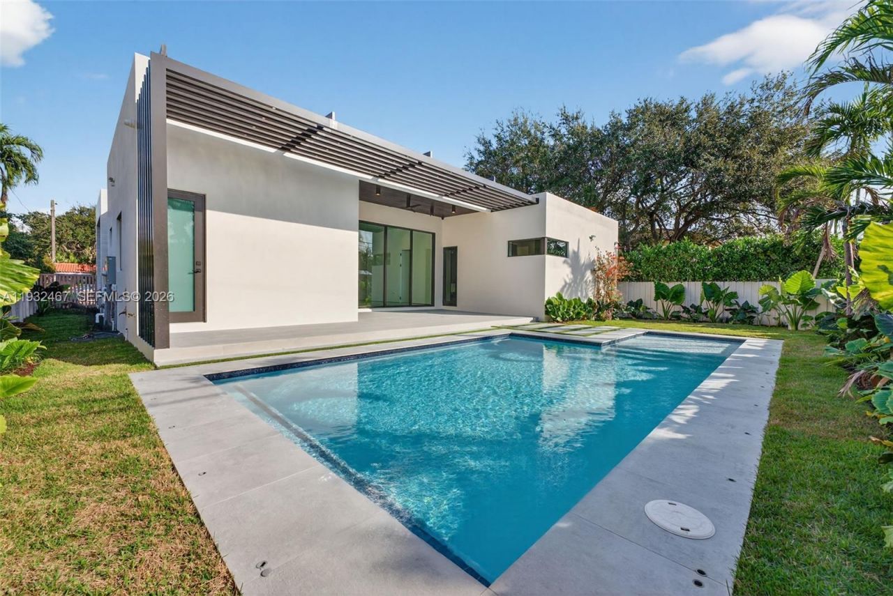 830 Oriole Ave, Miami Springs, FL 33166 Photo