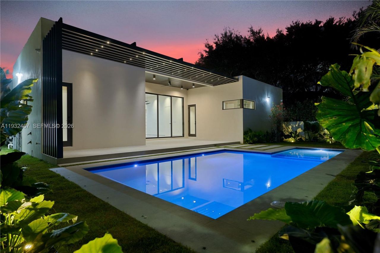 830 Oriole Ave, Miami Springs, FL 33166 Photo