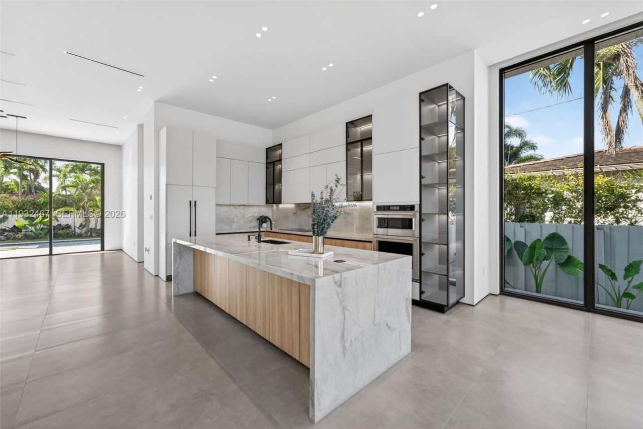 830 Oriole Ave, Miami Springs, FL 33166 Photo