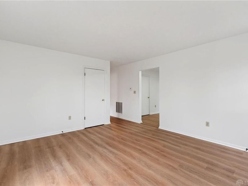 518 Regal Avenue, West Carrollton, OH 45449 Photo 8