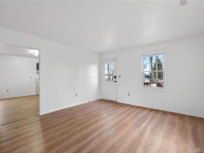 518 Regal Avenue, West Carrollton, OH 45449 Photo 9