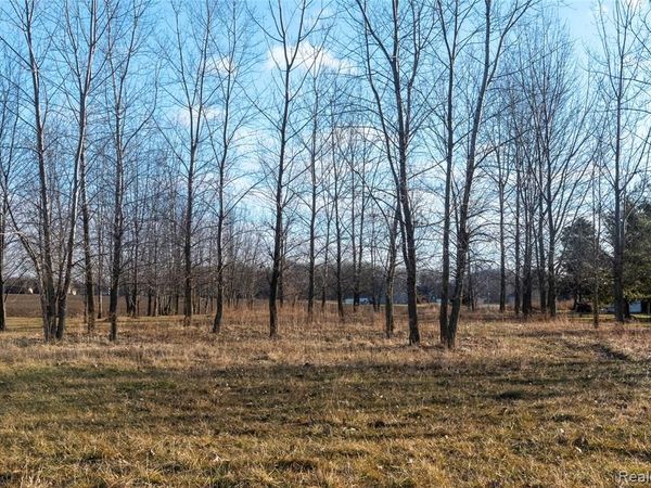 6139 Sharp Road , Swartz Creek, MI 48473