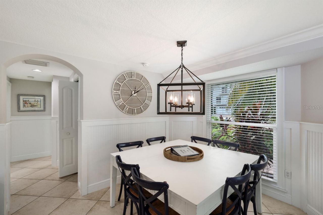 6201 Holmes Boulevard, Holmes Beach, FL 34217 Photo