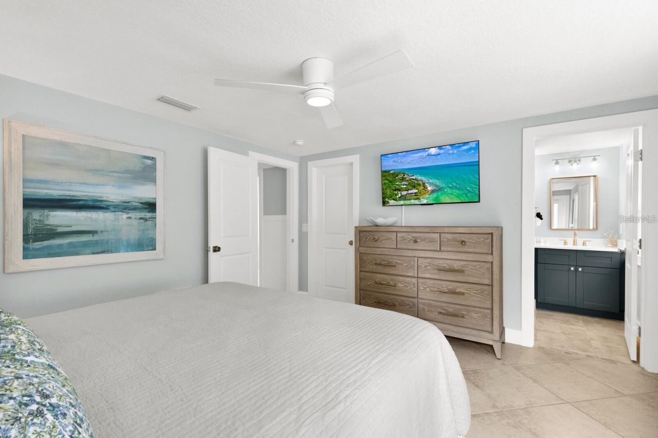 6201 Holmes Boulevard, Holmes Beach, FL 34217 Photo